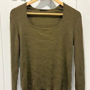 Ribbed Lightweight Scoop Neck Sweater - Olive